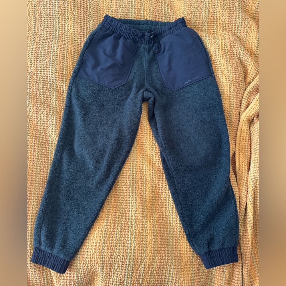 Outdoor voices primofleece jogger xs fleece black sweatpants.